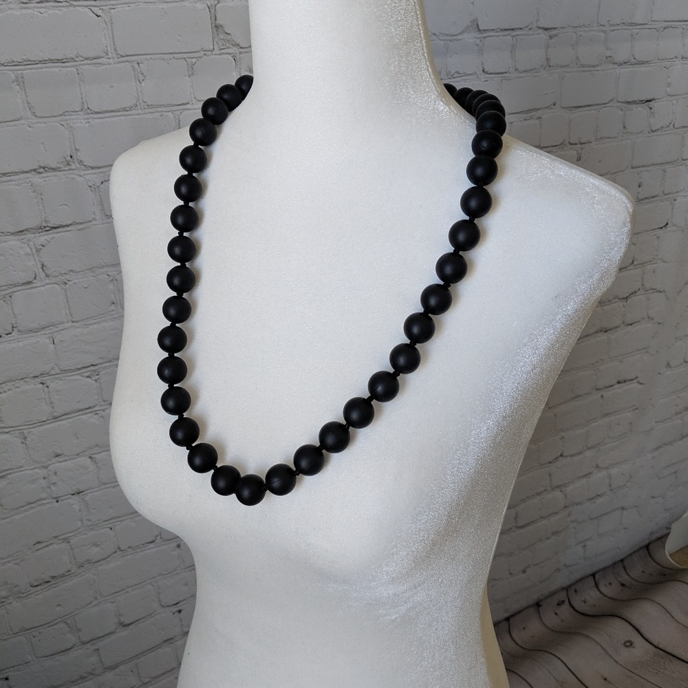 🧁5/$25 EUC Orignal Chew Beads Teether Necklace 📿